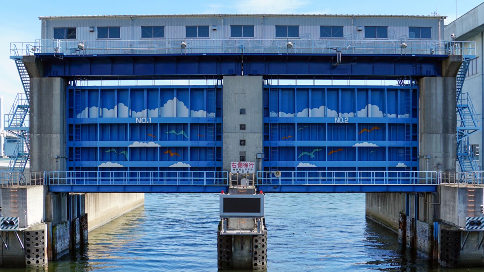 画像に alt 属性が指定されていません。ファイル名: srv9.jpg